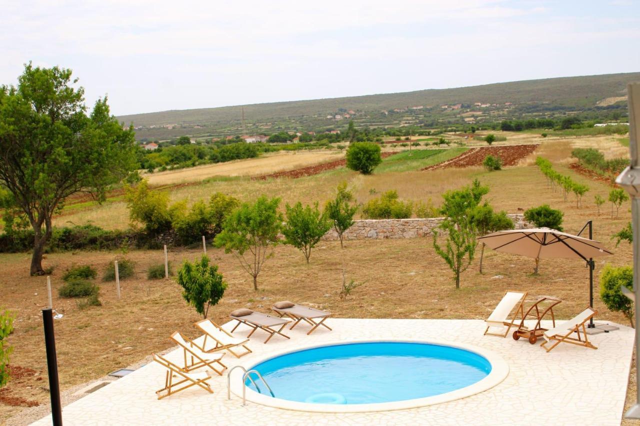 Villa Stone Pearl With Heated Swimming Pool Sveti Filip i Jakov Exteriör bild