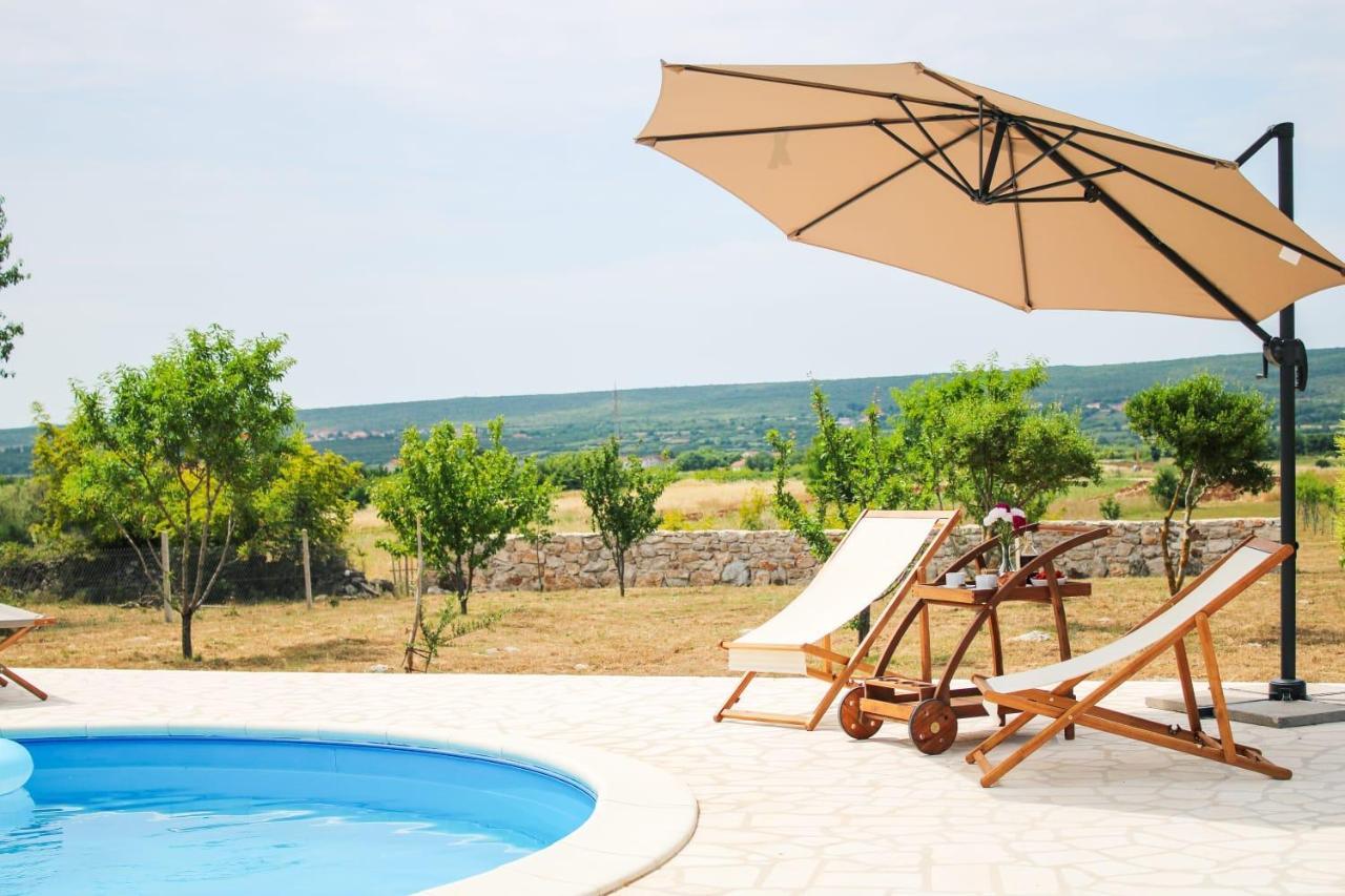 Villa Stone Pearl With Heated Swimming Pool Sveti Filip i Jakov Exteriör bild