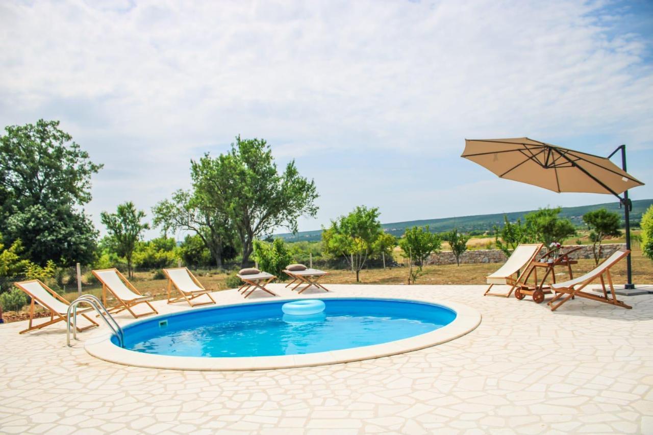 Villa Stone Pearl With Heated Swimming Pool Sveti Filip i Jakov Exteriör bild